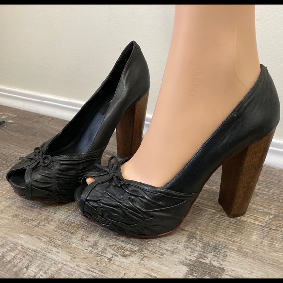 Aldo black bow tie heels